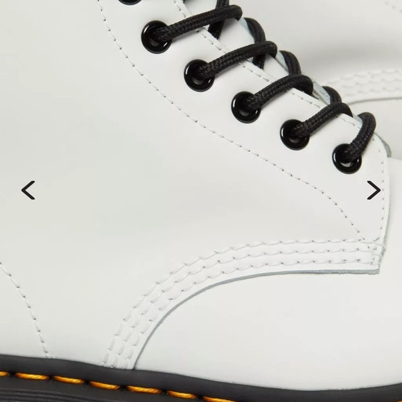 NWT DR. MARTENS 1460 BEX SMOOTH LEATHER LACE UP BOOTS - Picture 8 of 12